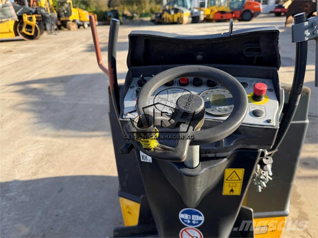 Bomag BW 100 AD-5 Dvojni valjarji
