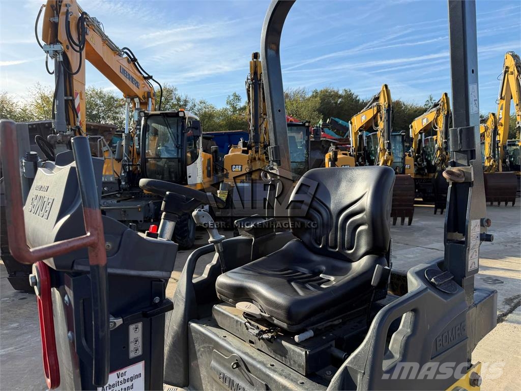 Bomag BW 100 AD-5 Dvojni valjarji
