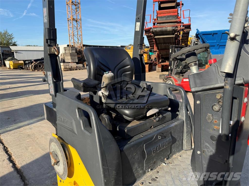 Bomag BW 100 AD-5 Dvojni valjarji