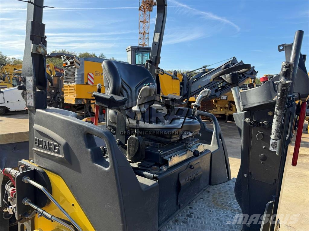 Bomag BW 138 AD-5 Cilindri compactori dubli