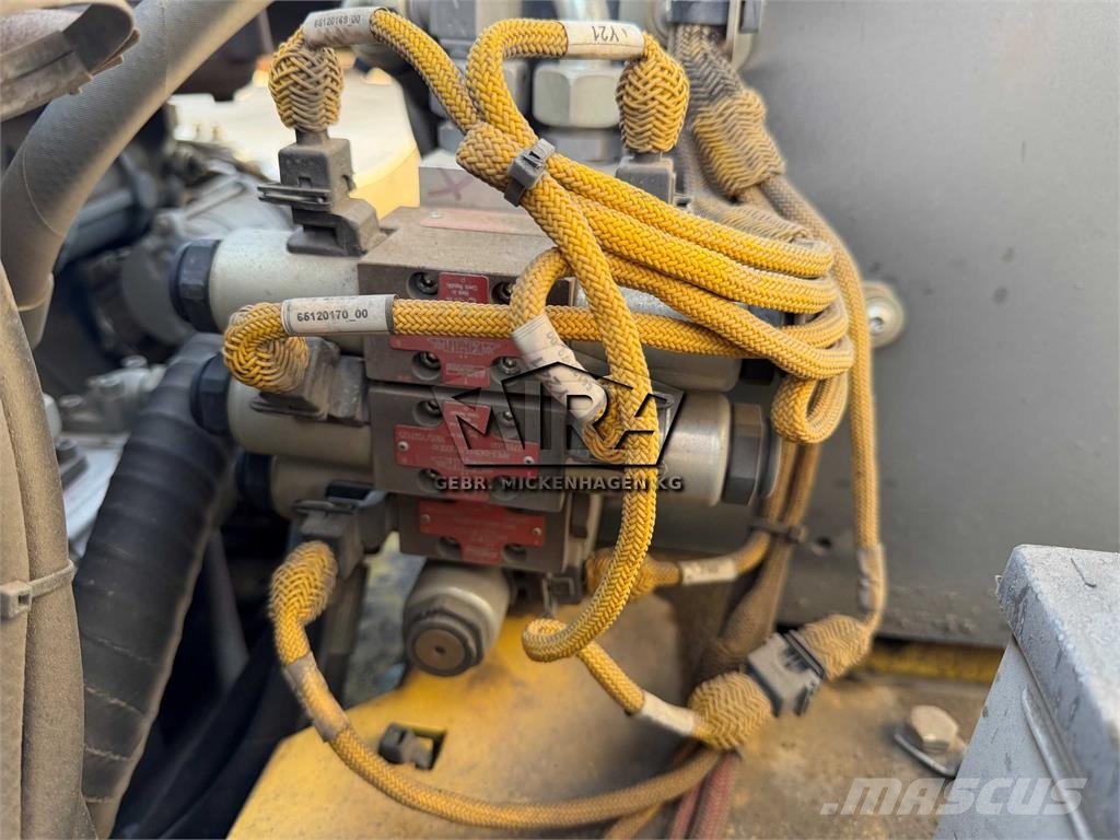 Bomag BW 138 AD-5 Dvojni valjarji
