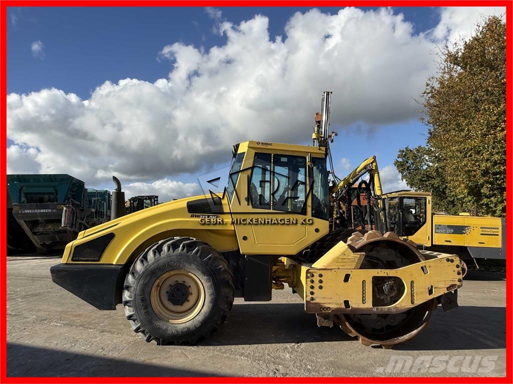 Bomag BW 213 DH-4 BVC Ühe trumliga rullid
