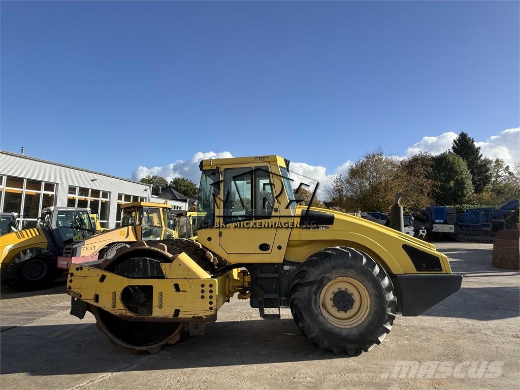 Bomag BW 213 DH-4 BVC Ühe trumliga rullid