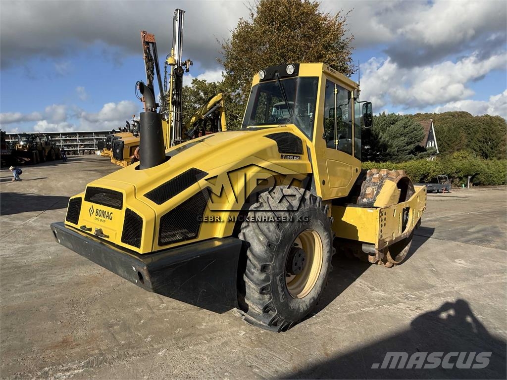 Bomag BW 213 DH-4 BVC Ühe trumliga rullid