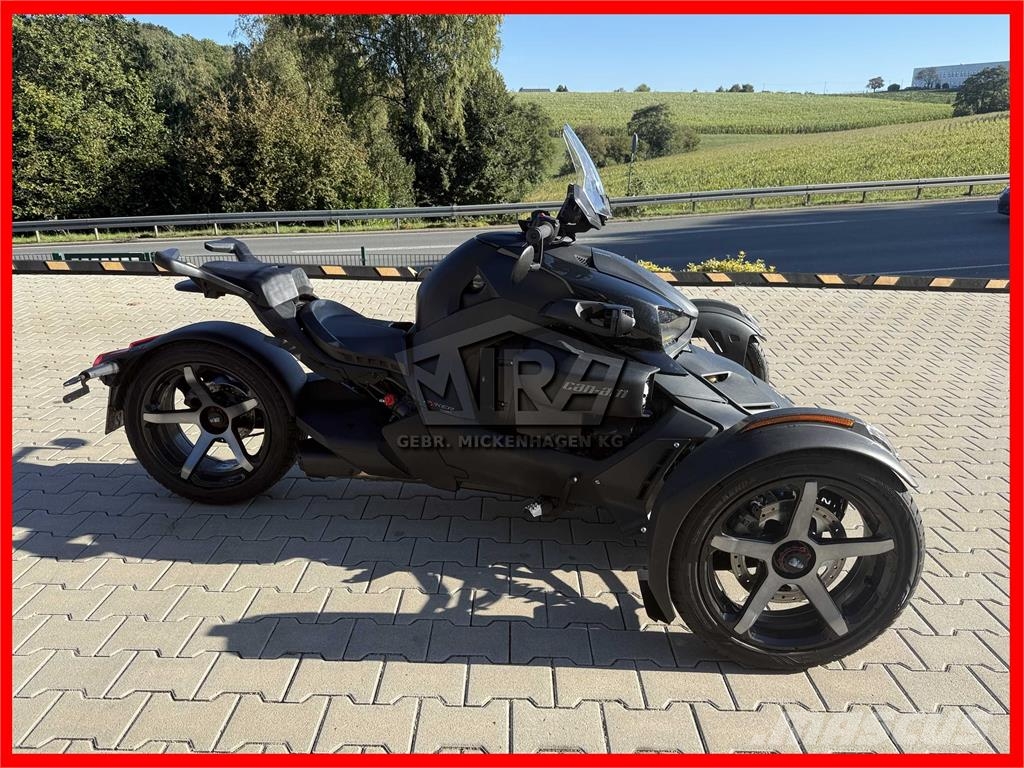 Can-am Ryker 900 Sport Avtomobili