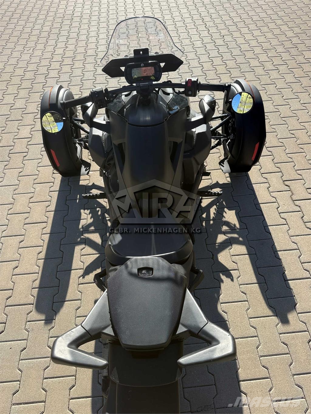 Can-am Ryker 900 Sport Avtomobili