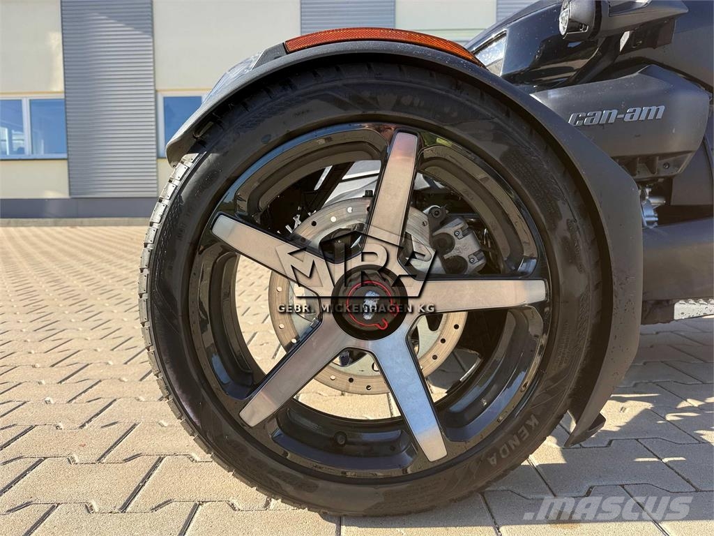 Can-am Ryker 900 Sport Avtomobili