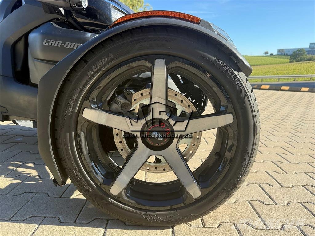 Can-am Ryker 900 Sport Avtomobili