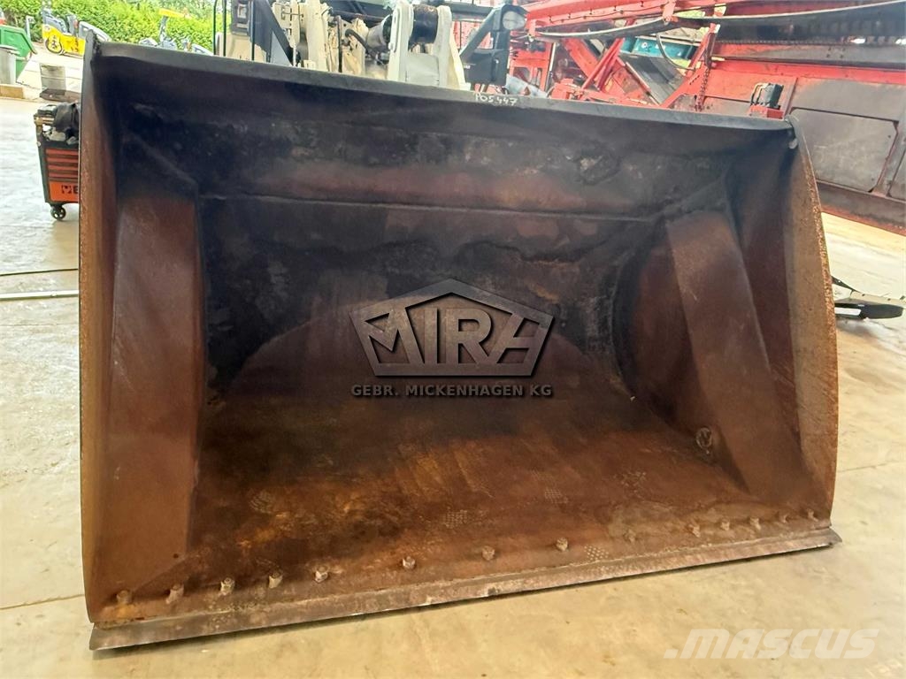 CAT 3000 mm/ 950 M - 962 M ( Hochkippschaufel ) دلاء
