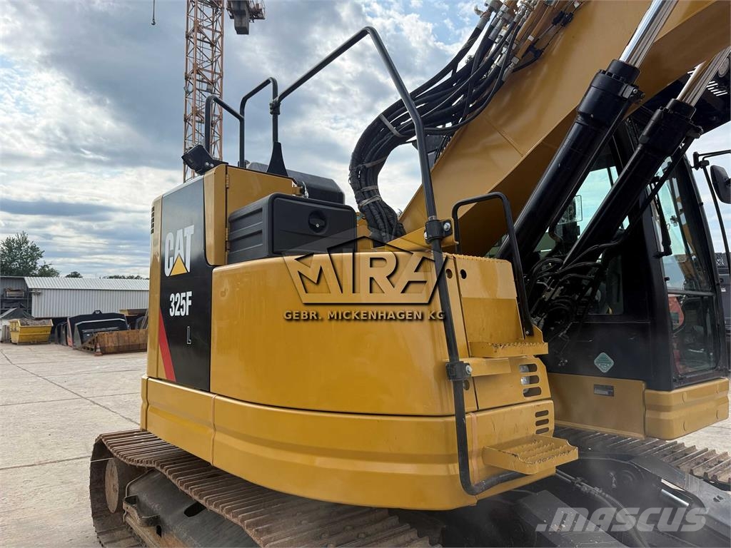CAT 325 FL CR حفارات زحافة
