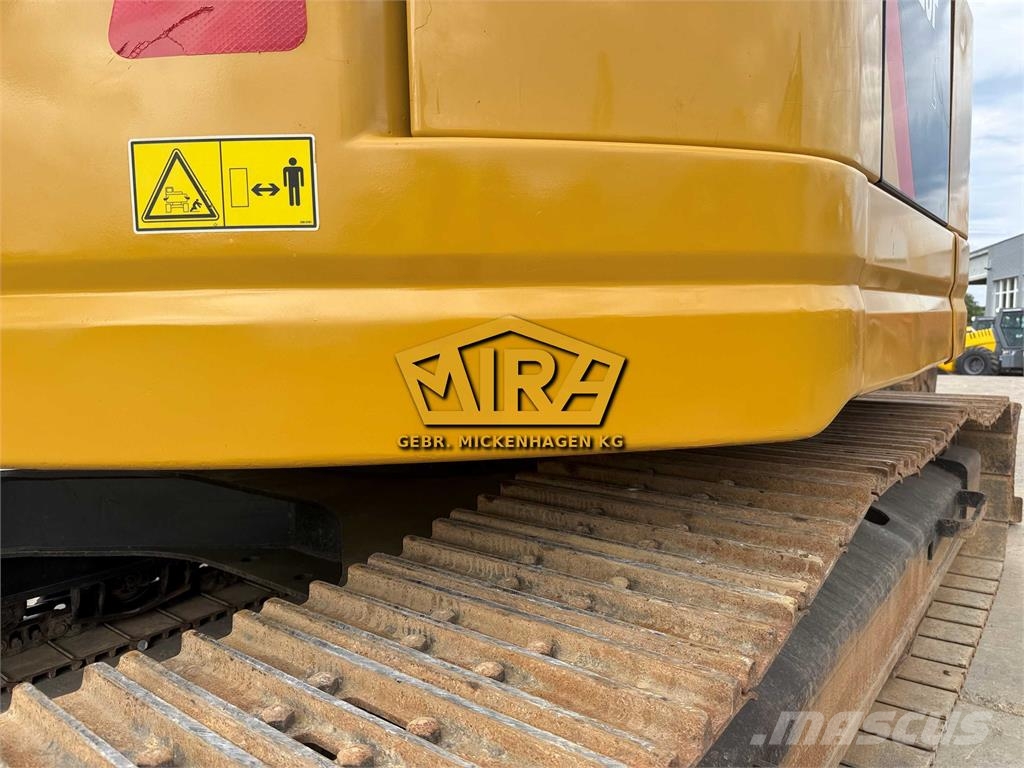 CAT 325 FL CR حفارات زحافة