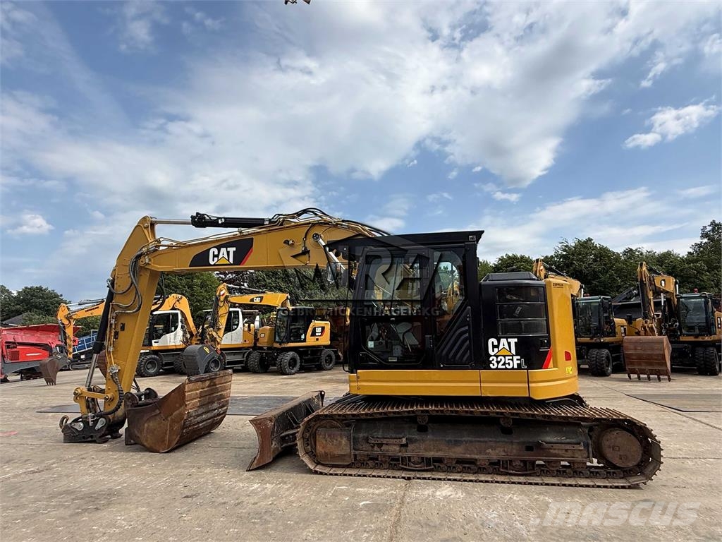 CAT 325 FL CR حفارات زحافة