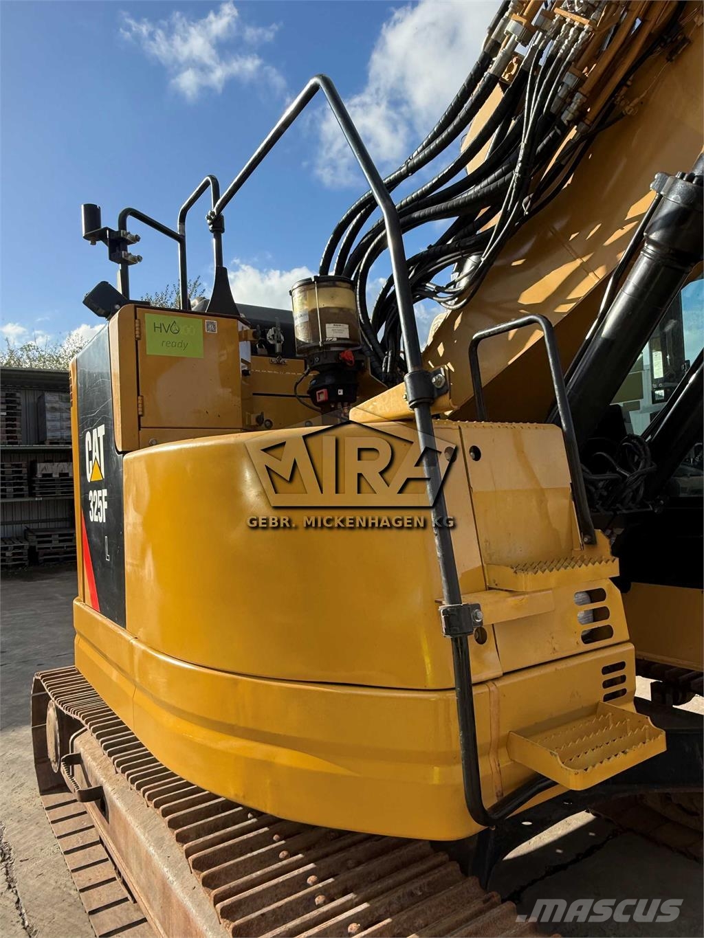 CAT 325 FL CR Roomikekskavaatorid