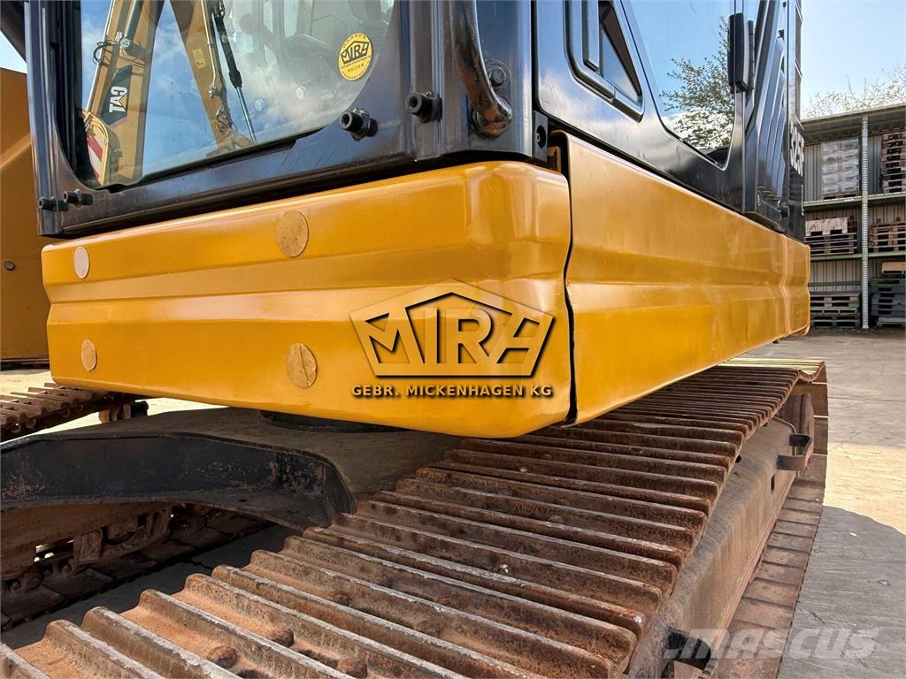 CAT 325 FL CR Roomikekskavaatorid