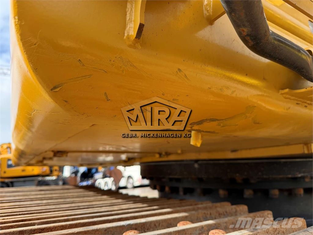 CAT 326 F LN Bagri goseničarji