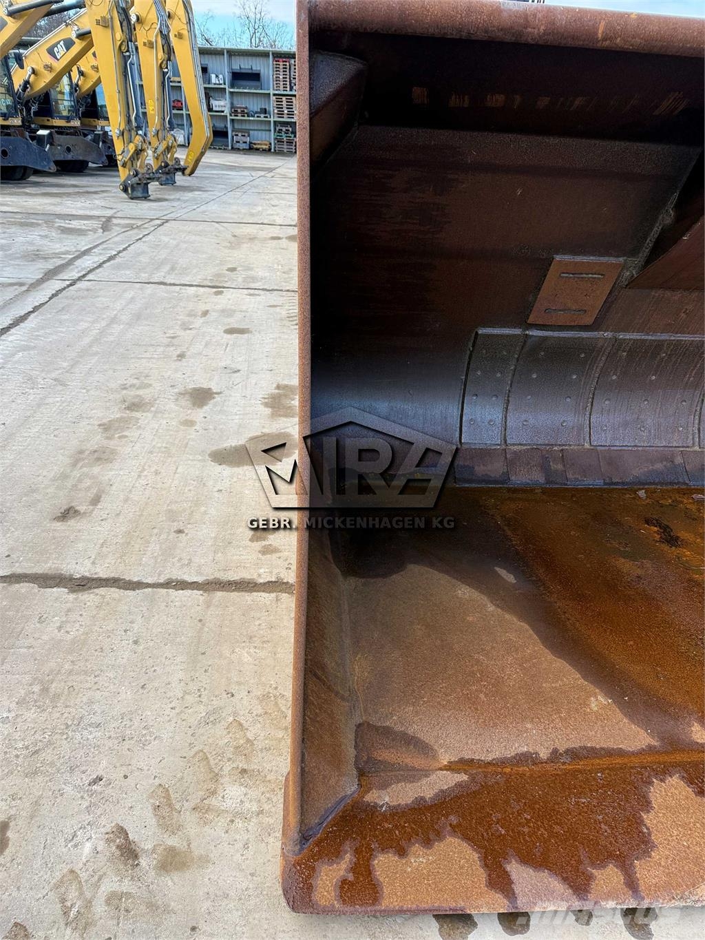 CAT 3500 mm / 966 M + M - 972 K + M Buckets