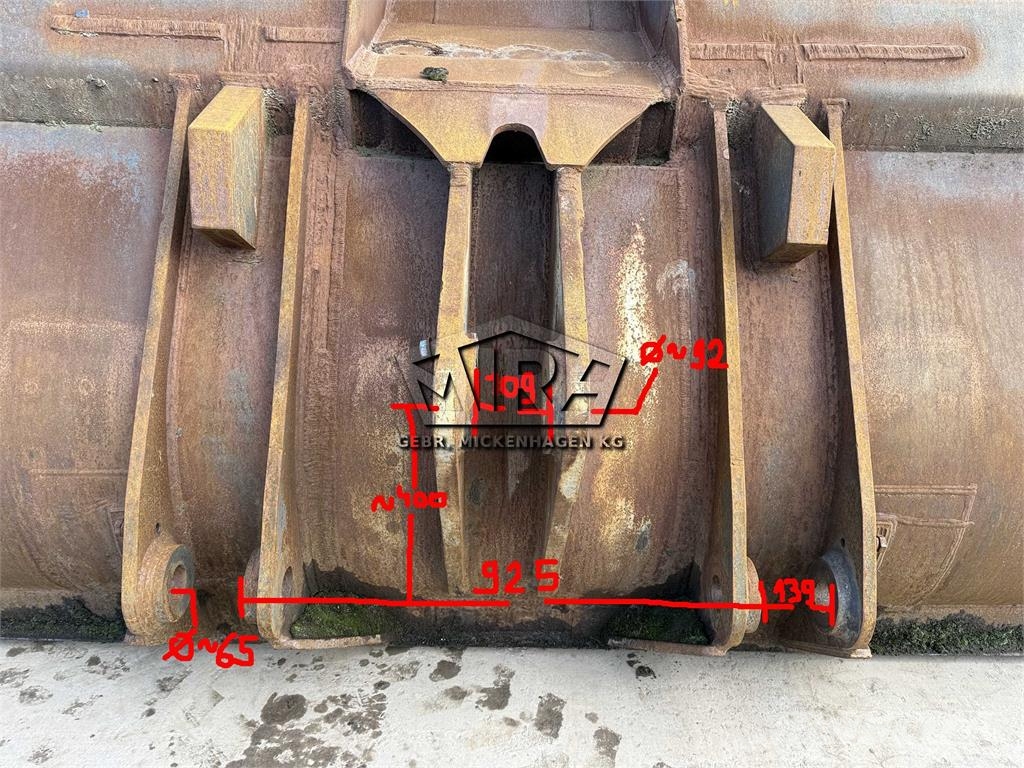 CAT 3500 mm / 966 M + M - 972 K + M Buckets