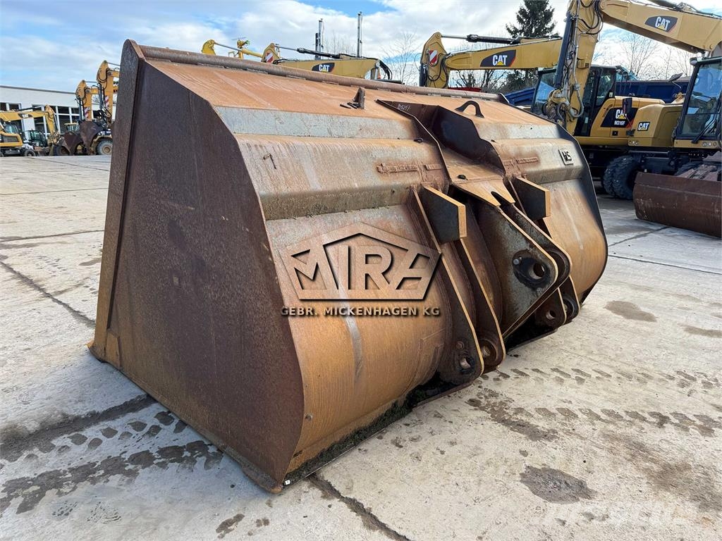 CAT 3500 mm / 966 M + M - 972 K + M Buckets