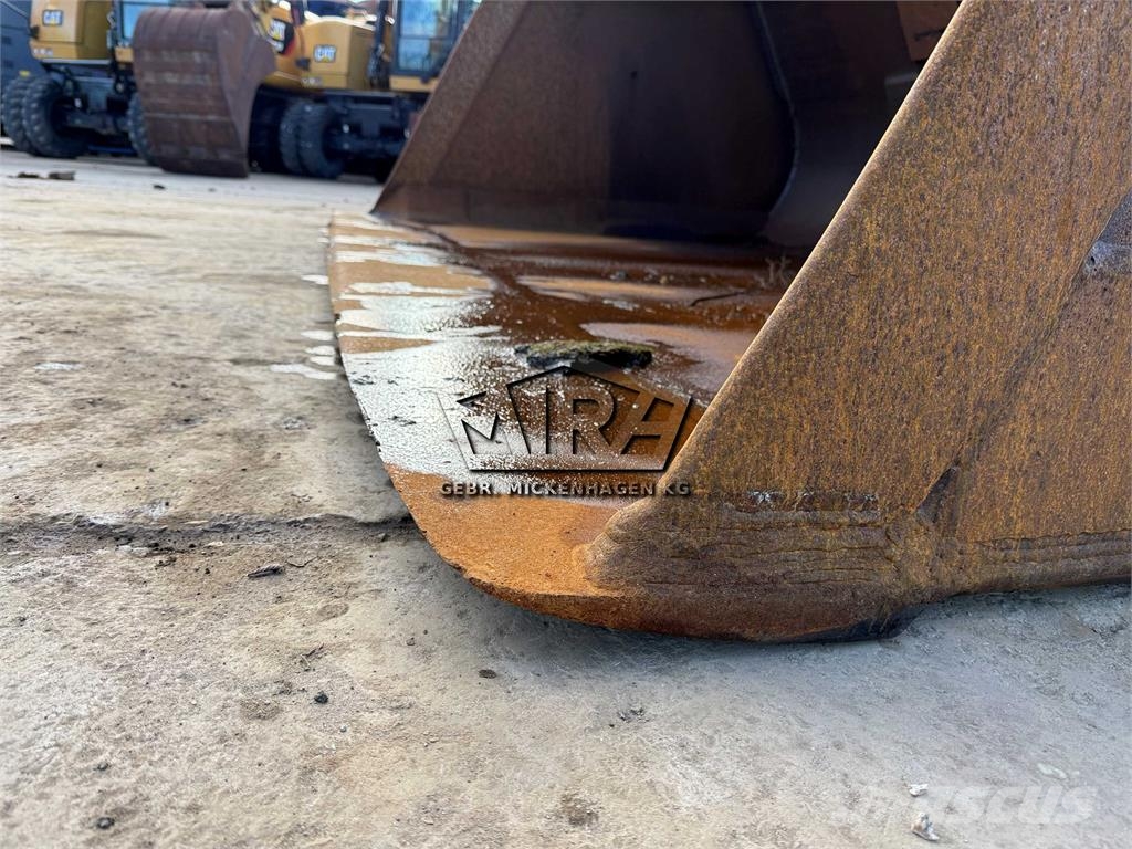 CAT 3500 mm / 966 M + M - 972 K + M Buckets