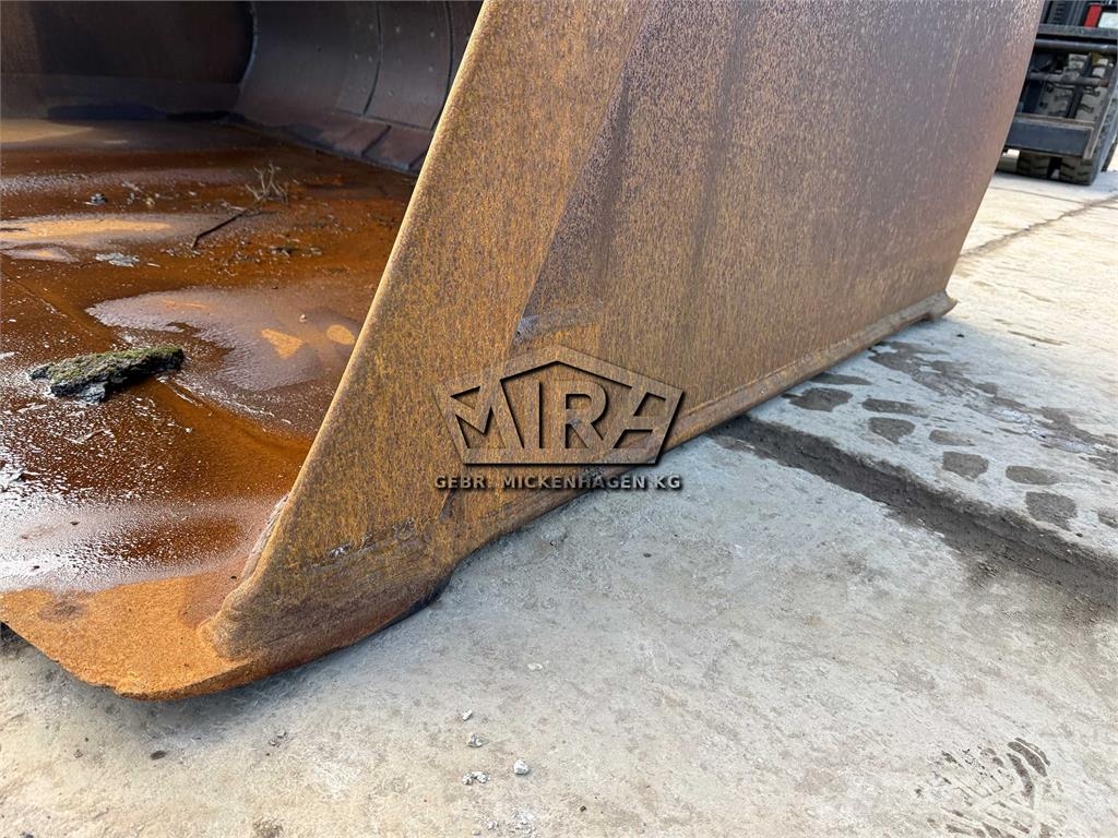 CAT 3500 mm / 966 M + M - 972 K + M Buckets