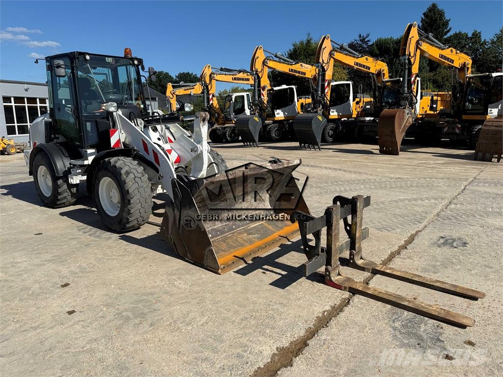 CAT 908M Utovarivači na točkove