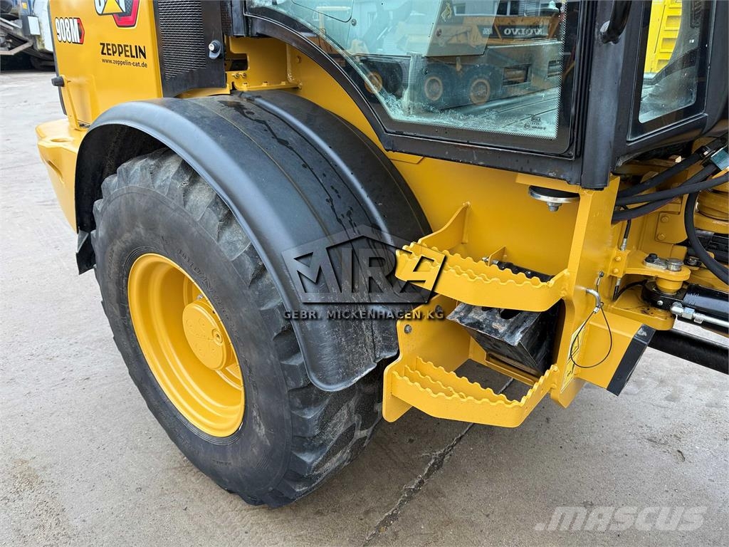 CAT 908M Kolesni nakladalci