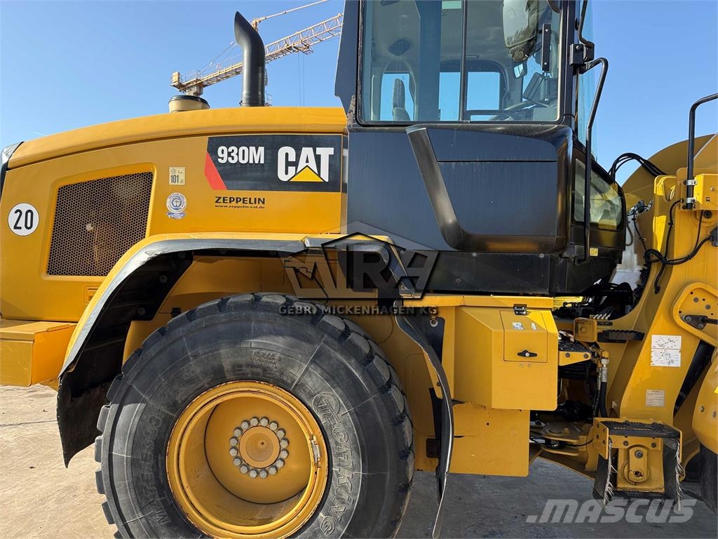 CAT 930M Naudoti ratiniai krautuvai