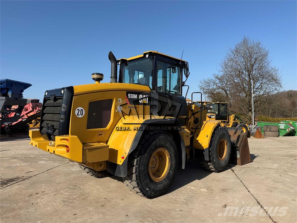 CAT 930M Naudoti ratiniai krautuvai