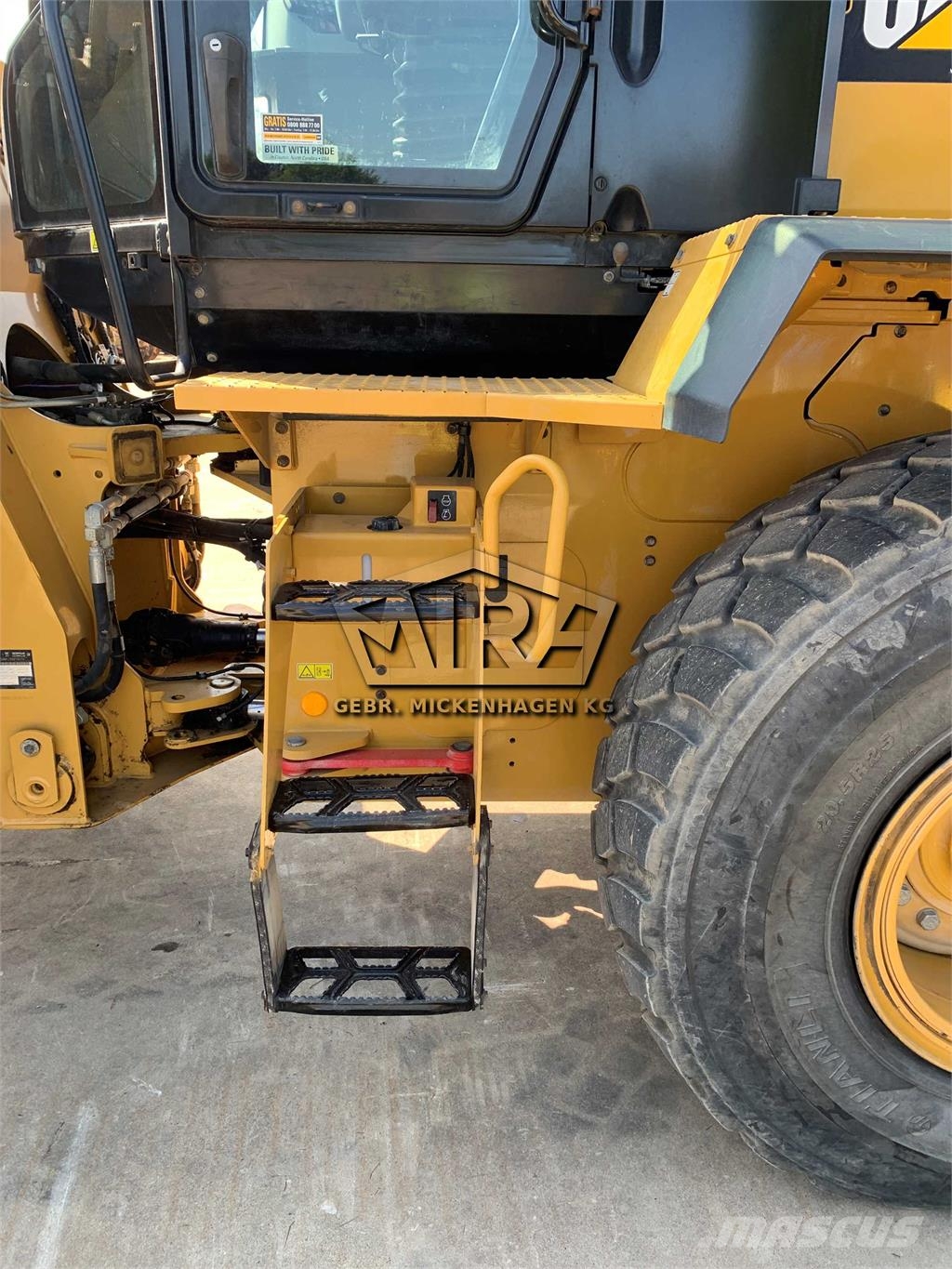CAT 938M Utovarivači na točkove