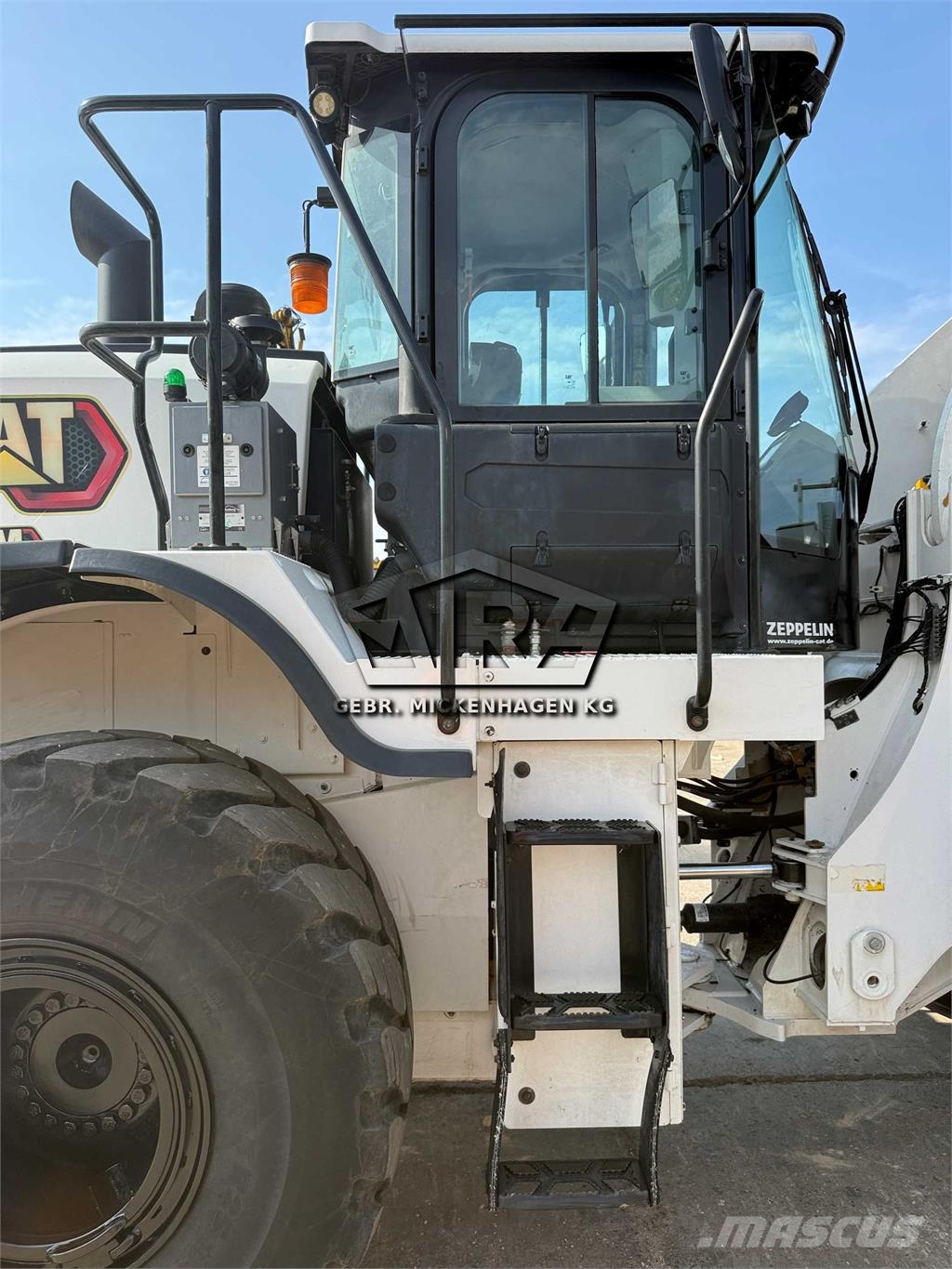 CAT 950M Highlift + Hochkippschaufel Wielladers