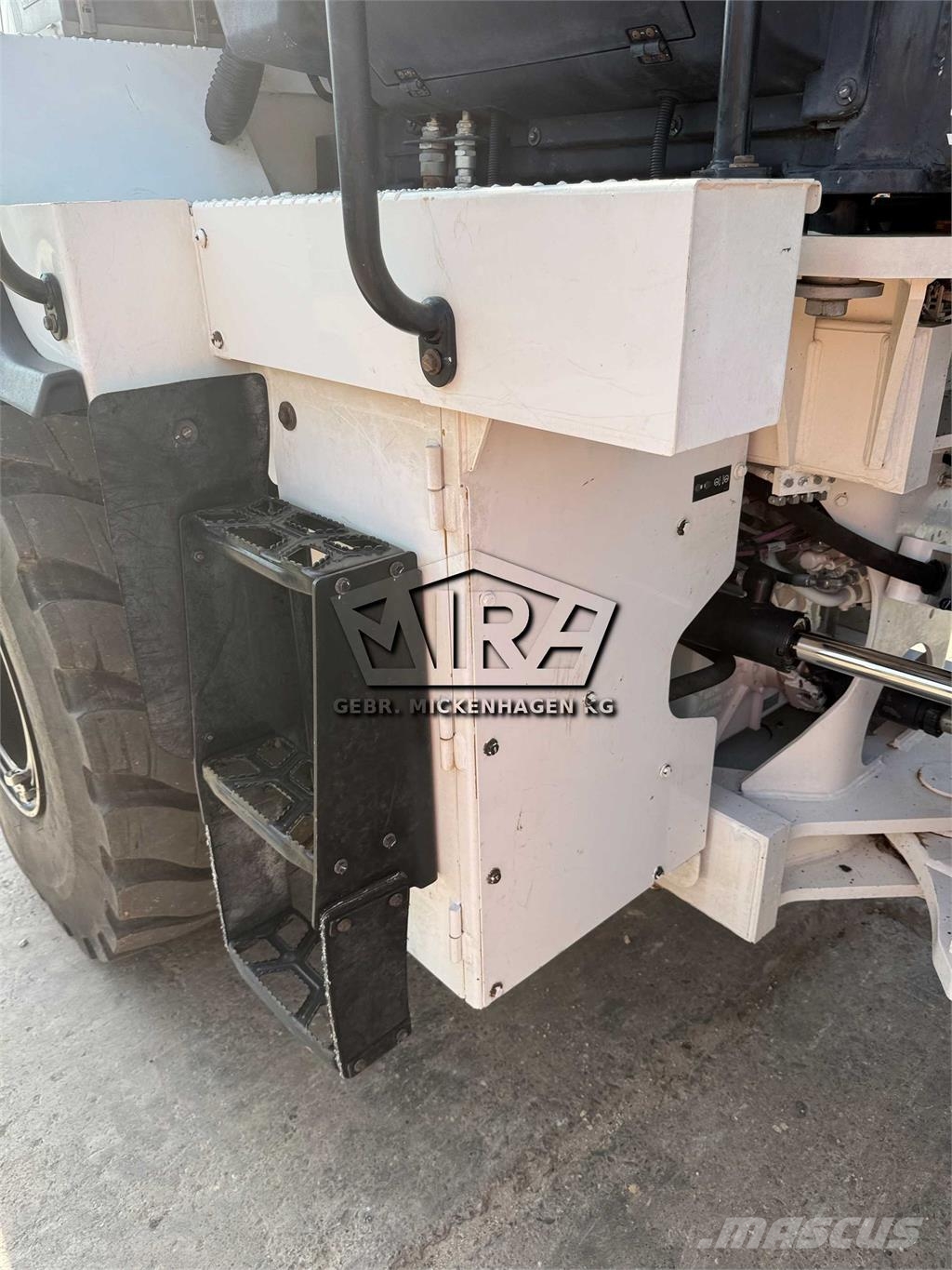 CAT 950M Highlift + Hochkippschaufel Wielladers