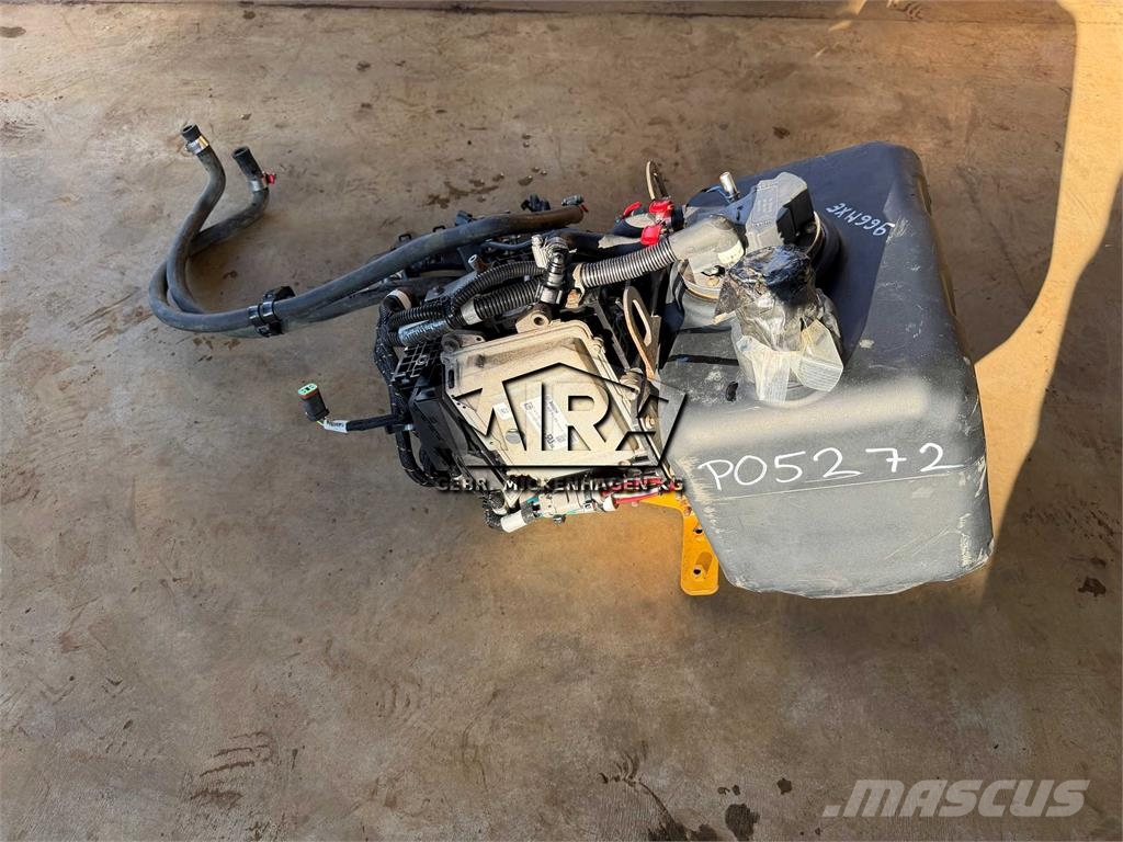 CAT 966 MXE / Add-Blue Tank Motorok