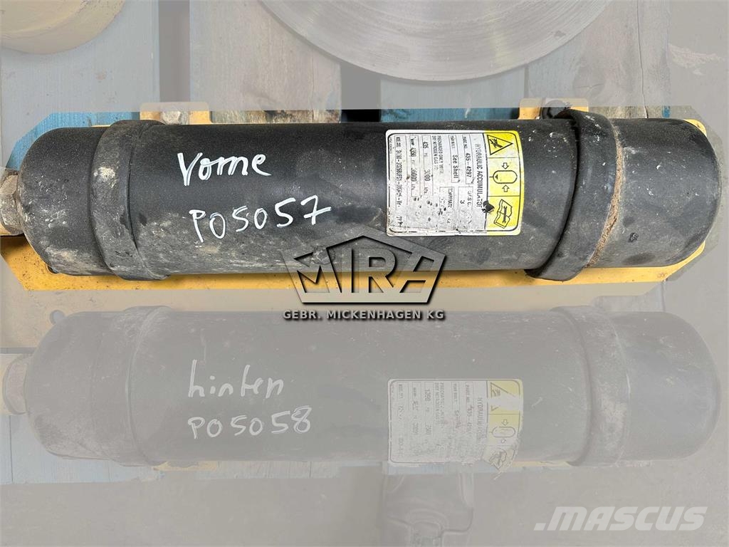 CAT 966 MXE / Stickstoffspeicher hinten Hydraulika