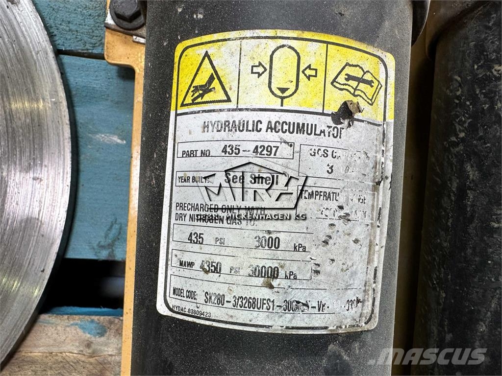 CAT 966 MXE / Stickstoffspeicher hinten Hydraulika