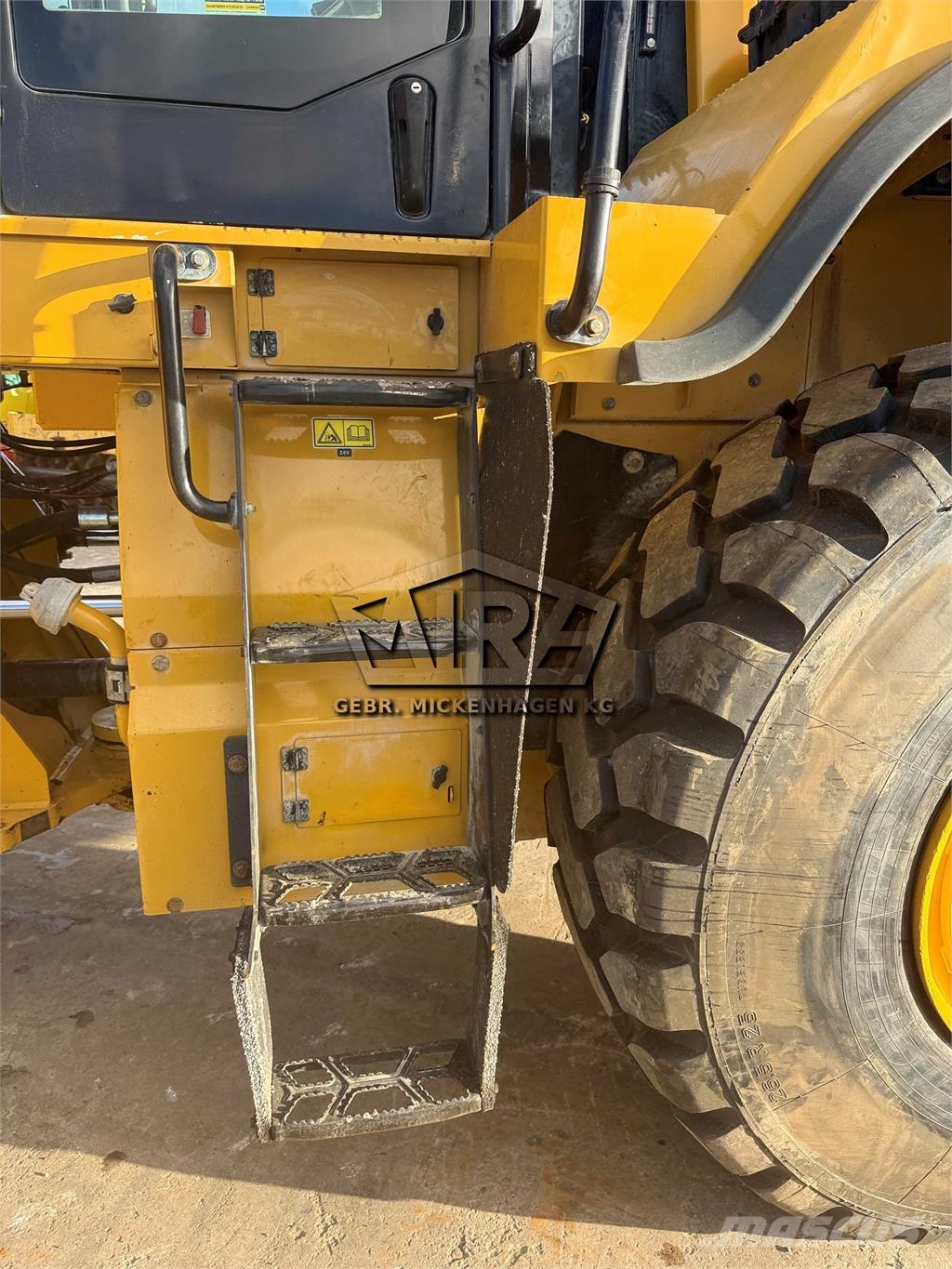 CAT 972M XE Rataslaadurid