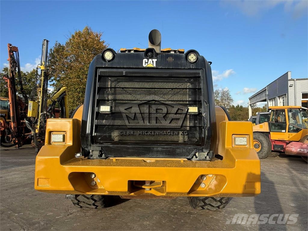 CAT 972M XE Rataslaadurid