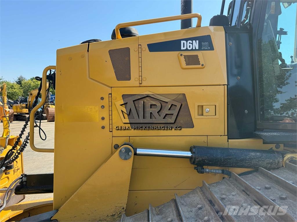 CAT D 6N XLP ! Ripper + GPS ! Buldozer sobre oruga