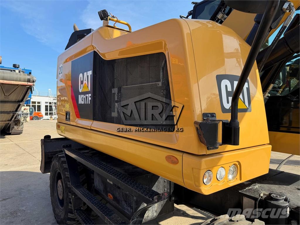 CAT M 317 F Bagri na kolesih