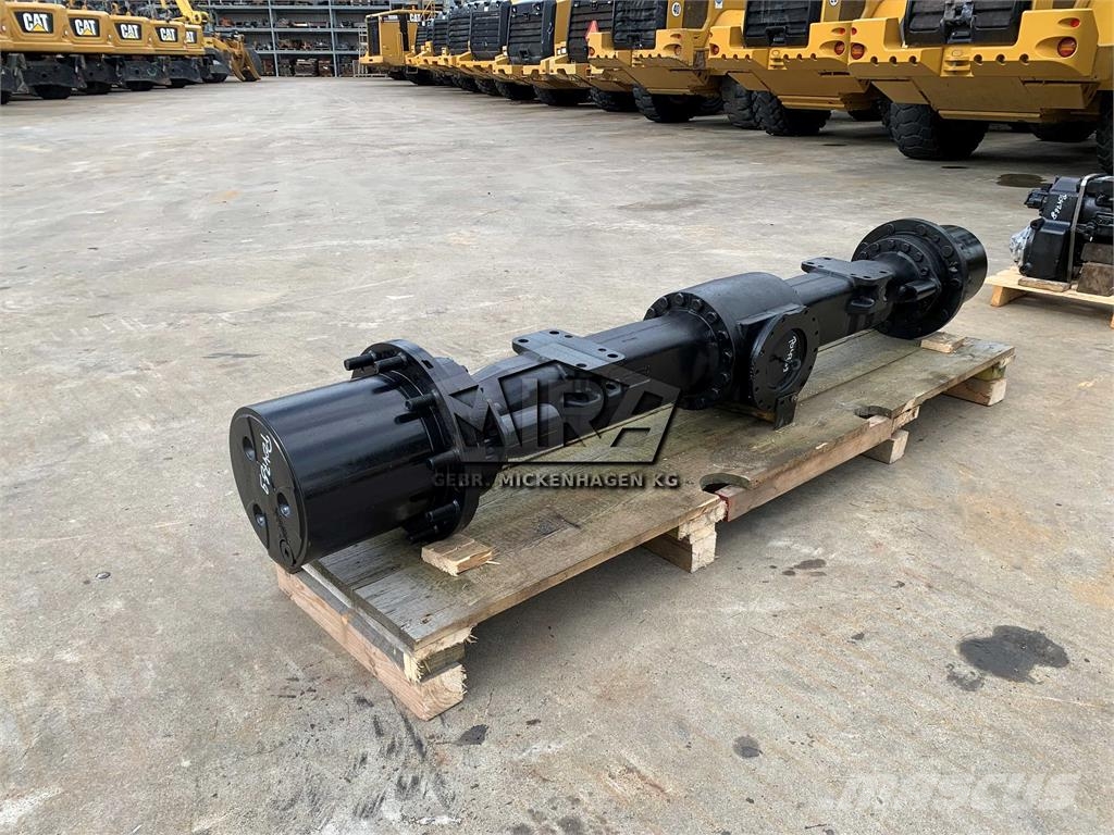 CAT M318 - 07A / Hinterachse Osovine