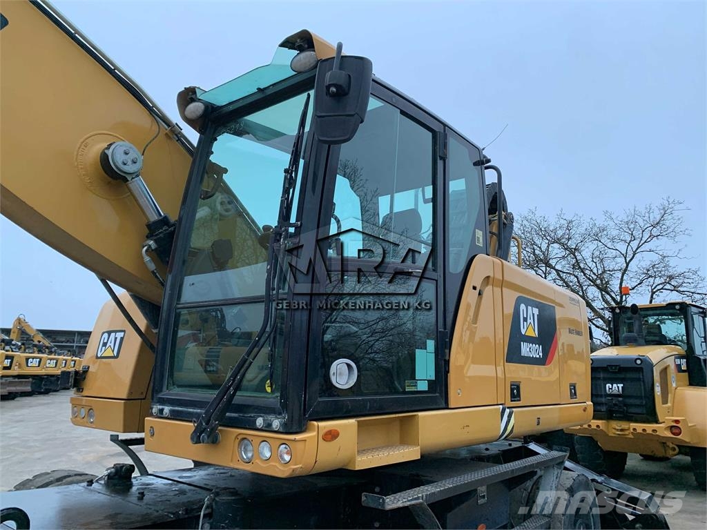CAT MH 3024 Movimentazione rifiuti