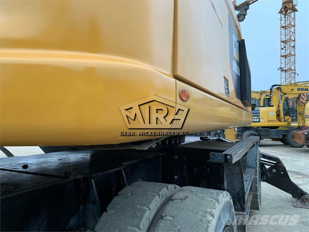 CAT MH 3024 Movimentazione rifiuti