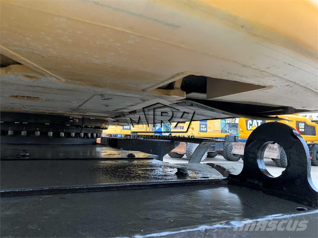 CAT MH 3024 Movimentazione rifiuti