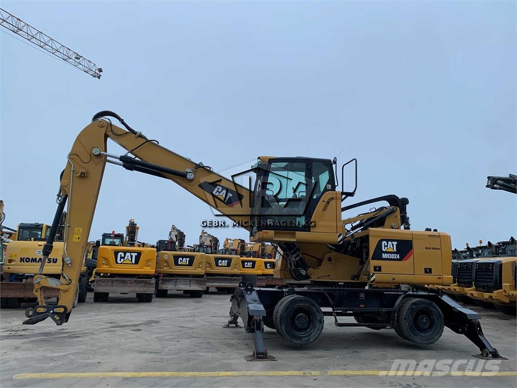 CAT MH 3024 Movimentazione rifiuti