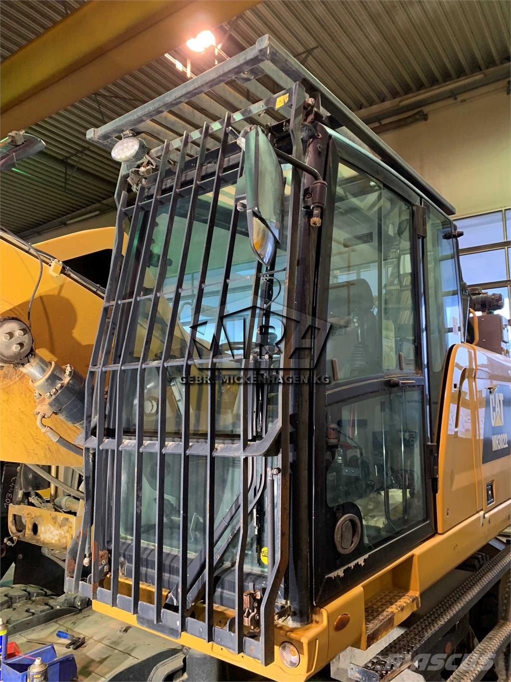 CAT Schutzgitter Cabine si interior