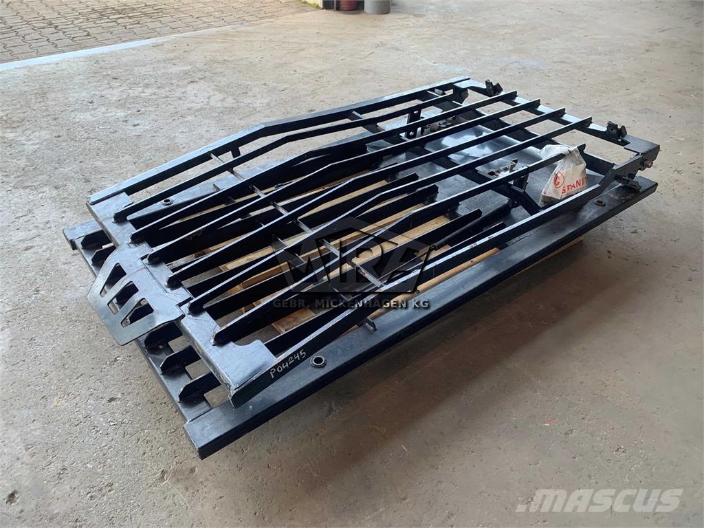 CAT Schutzgitter M 316 D Kabinen