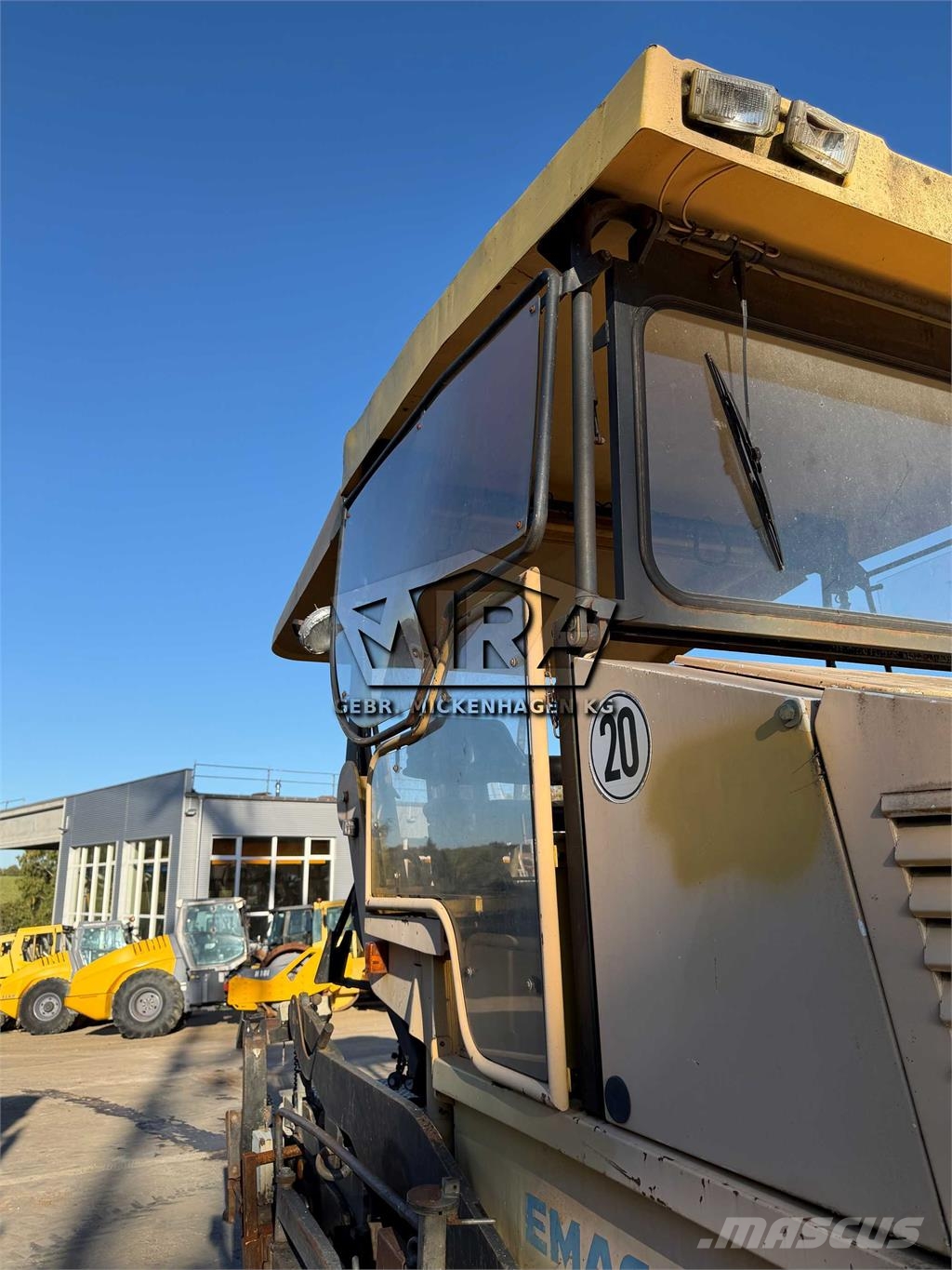 Demag DF 115 P Strassenfertiger