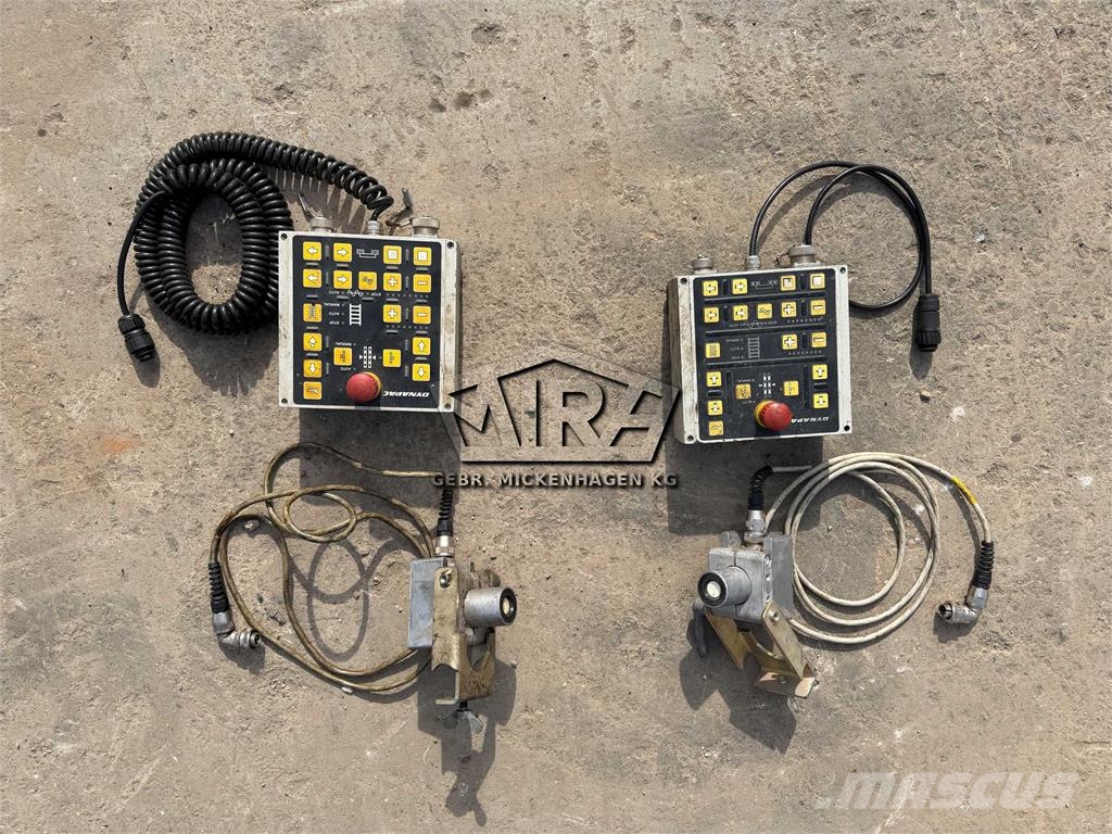 Demag DF 115 P Strassenfertiger