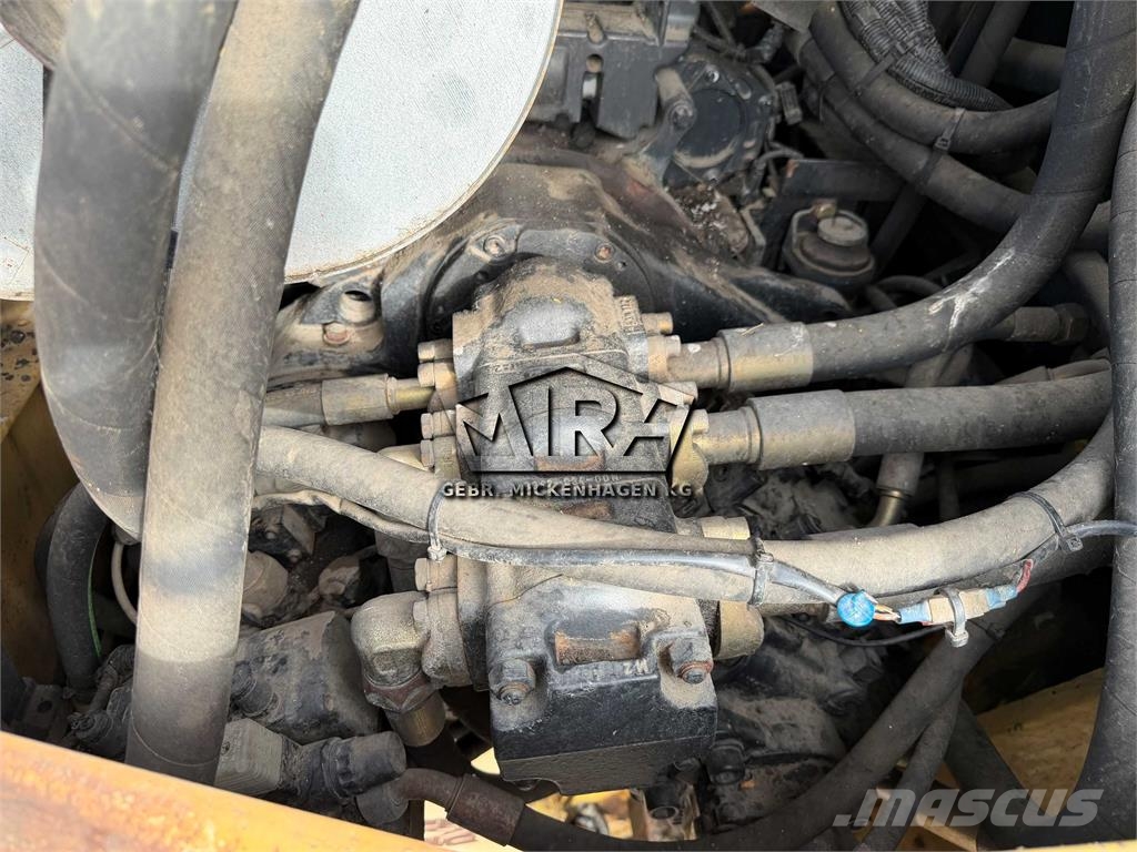 Demag DF 115 P Strassenfertiger