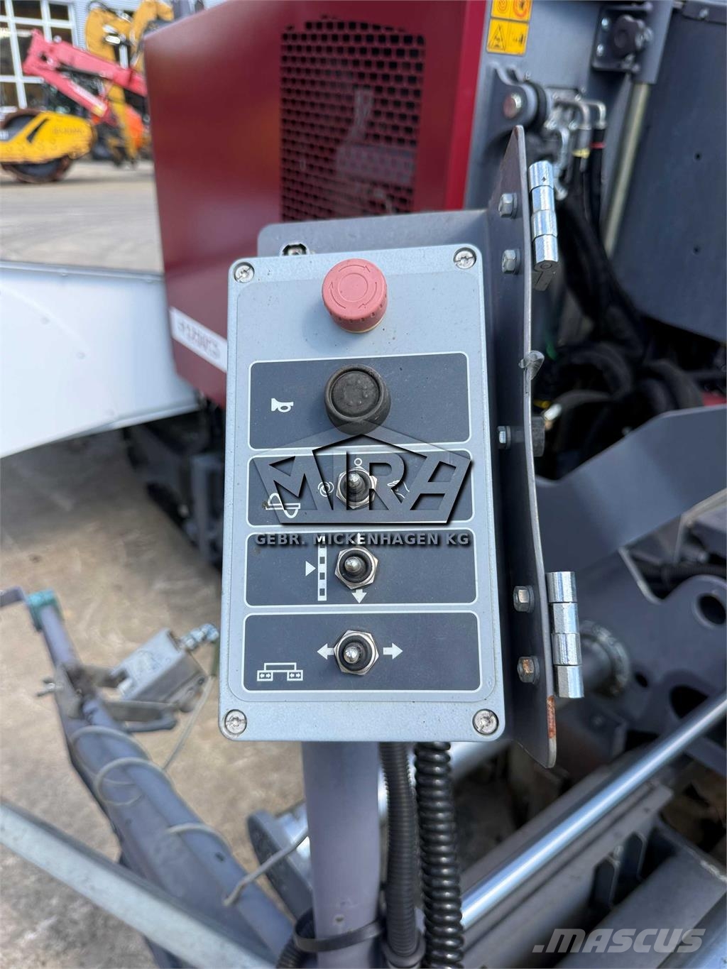 Dynapac F 1250 CS / incl. Remote Asfaltni finišeri