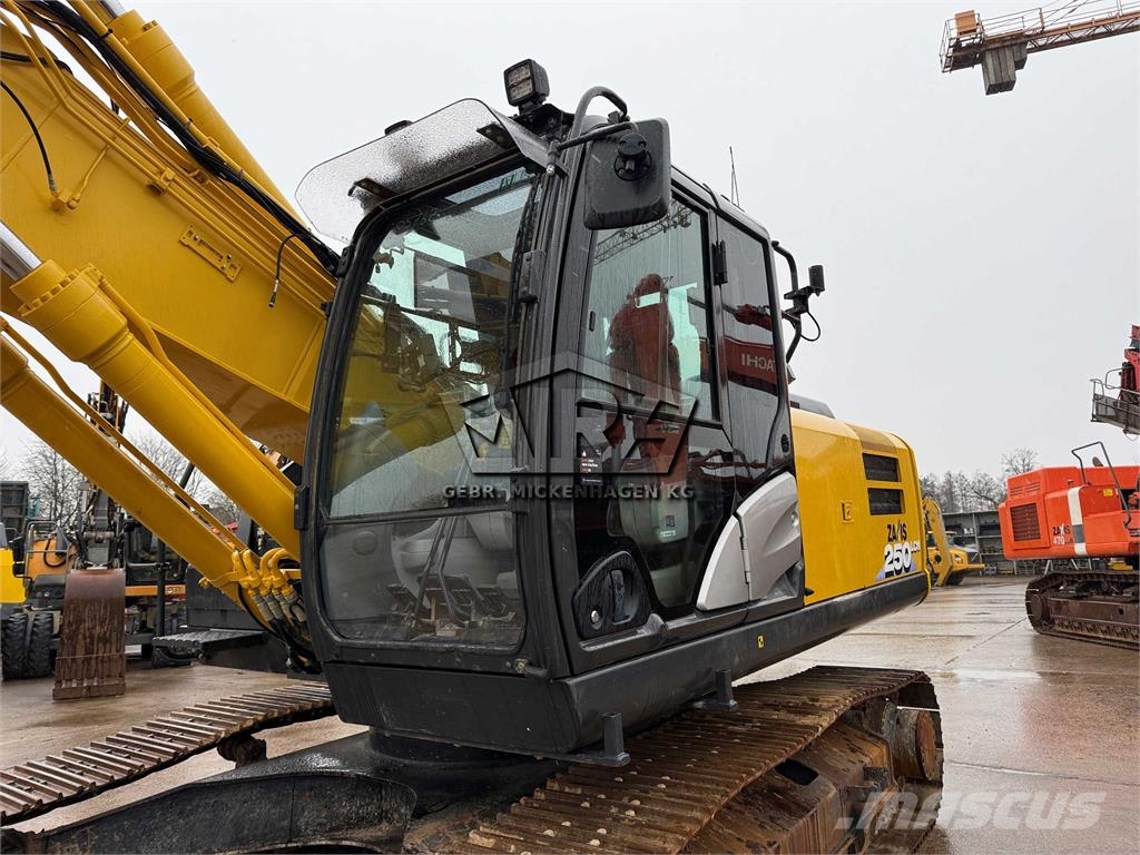 Hitachi ZX 250 LCN-6 履带挖掘机